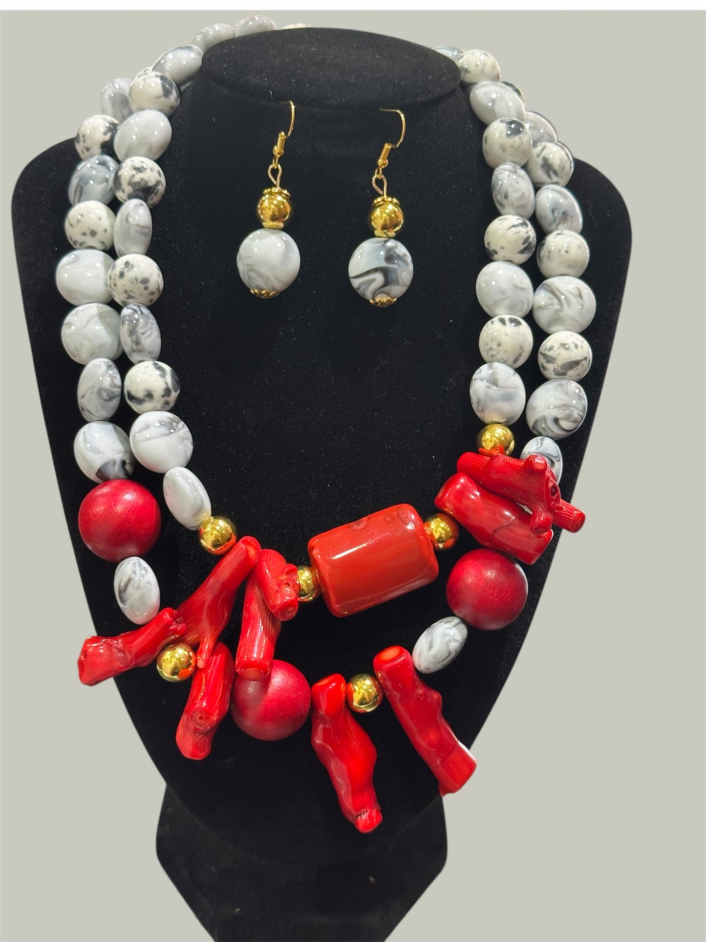 Red Coral Statement Necklace & Earrings Set – White Howlite Beads – Bold Chunky Handmade Jewelry – African Inspired Set
