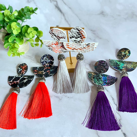 Leather Tassel Earrings – Boho Statement Earrings – Lightweight Dangle Earrings – Handmade Fringe Earrings – Western Festival Jewelry – Gift for Her