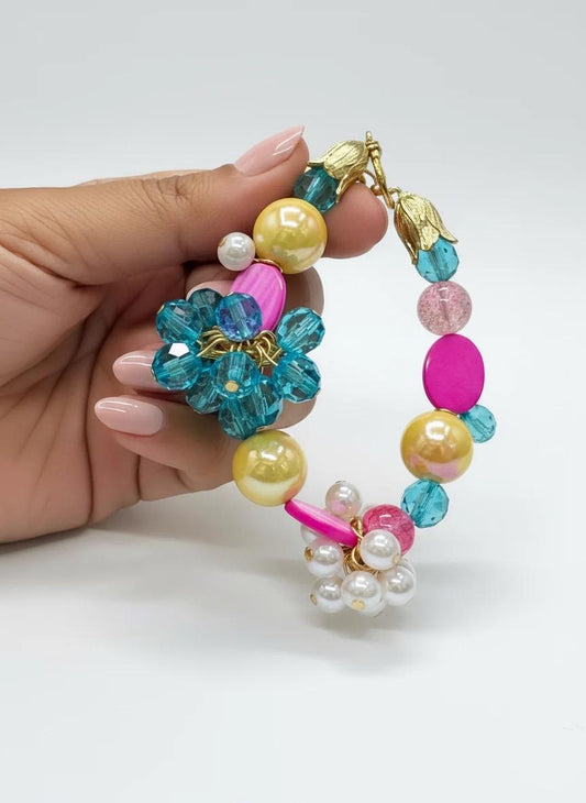 Colorful Chunky Beaded Statement Bracelet – Bold Handmade Jewelry with Vintage Floral Toggle Clasp